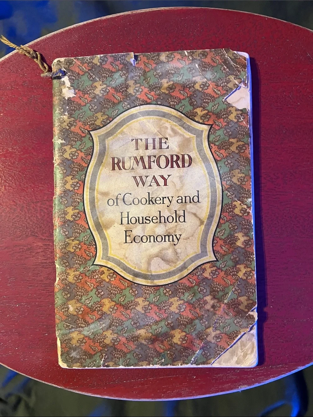 VINTAGE/ANTIQUE BUNDLE OF RECEIPE COOKBOOKS FROM 1920s